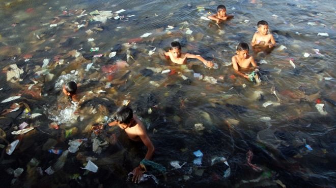 Bốn nước châu Á hứa dọn rác nhựa trên biển 